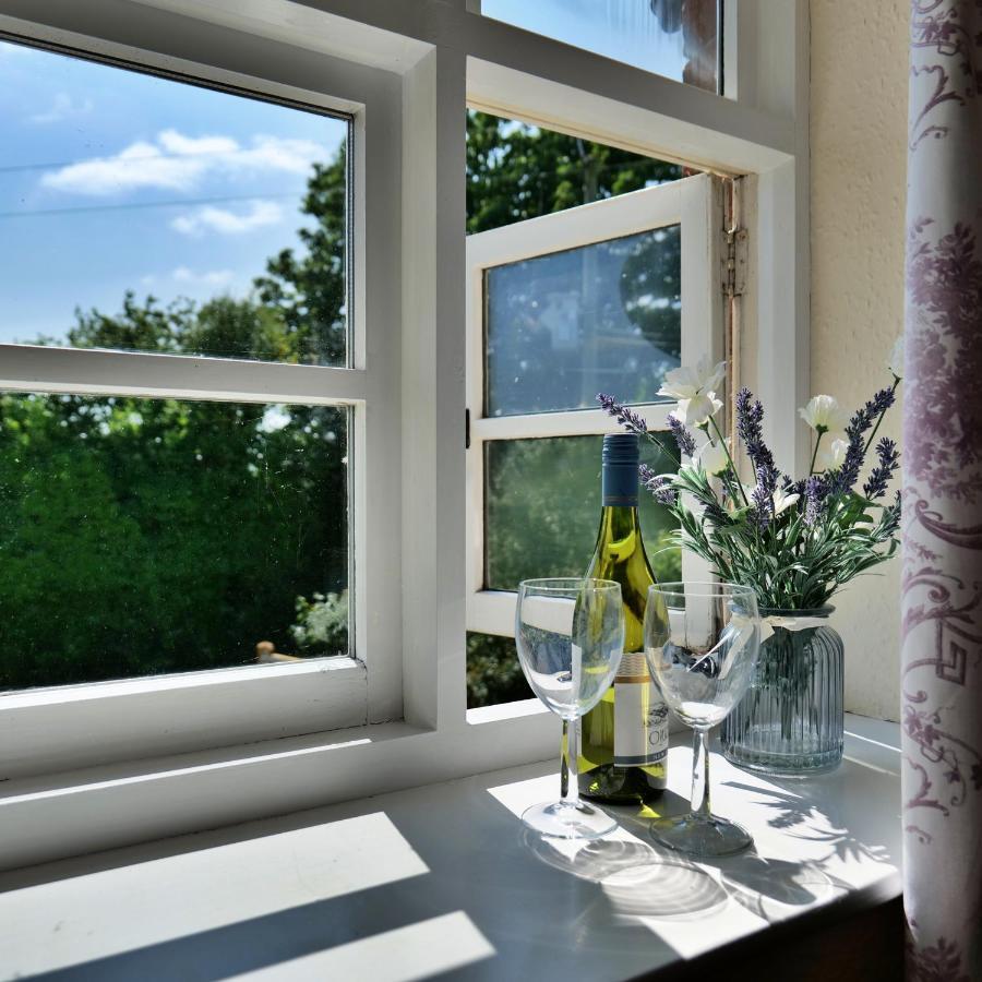 Country Cottage With Far Reaching Views Presteigne Eksteriør billede
