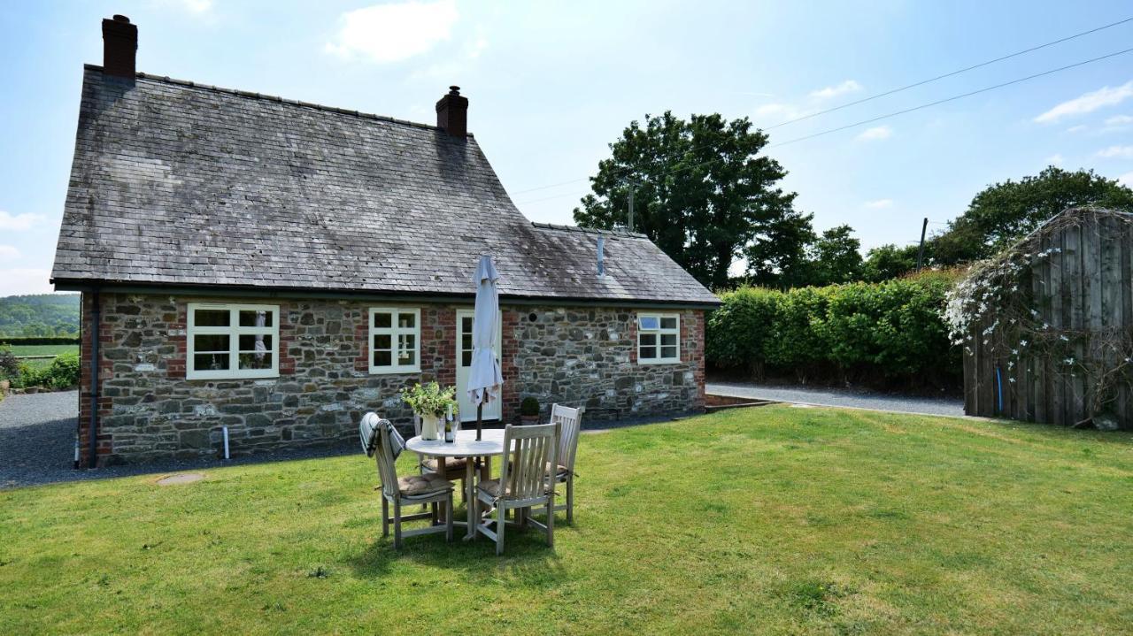 Country Cottage With Far Reaching Views Presteigne Eksteriør billede